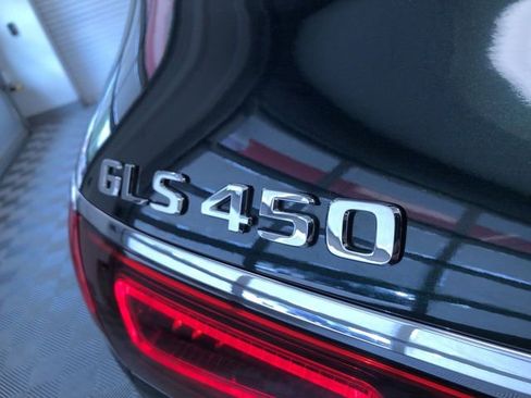 Used 2021 Mercedes-Benz GLS 450 4MATIC image 15