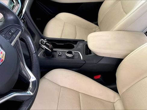 Used 2024 Cadillac XT6 Sport w/ Technology Package AWD/4WD image 13