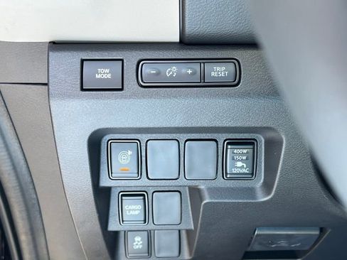 New 2025 Nissan Frontier SV w/ SV Convenience Package image 12