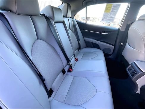 Used 2023 Toyota Camry XSE FWD image 18