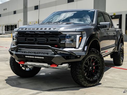 Used 2025 Ford F150 Raptor w/ Equipment Group 803A Raptor R AWD/4WD image 4
