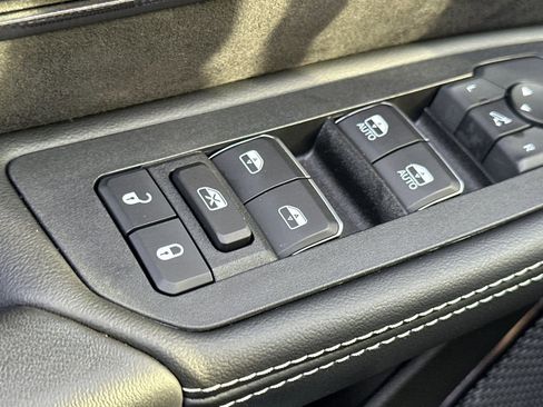 Used 2025 RAM 1500 RHO image 12