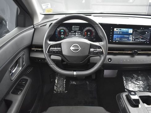 Used 2023 Nissan Ariya AWD image 13