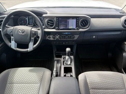 Used 2023 Toyota Tacoma 4x4 Double Cab image 12
