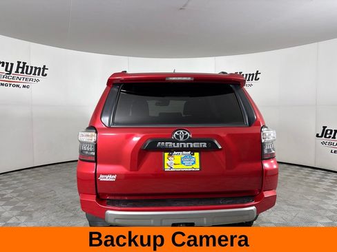 Used 2021 Toyota 4Runner TRD Off-Road AWD/4WD image 7