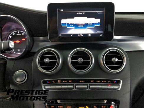 Used 2018 Mercedes-Benz GLC 300 4MATIC image 20