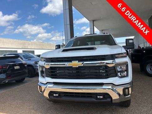 New 2026 Chevrolet Silverado 3500 LT w/ Convenience Package AWD/4WD image 8