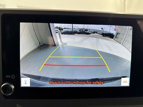 Used 2024 Toyota Tacoma SR5 w/ SR5 Upgrade Package RWD image 22