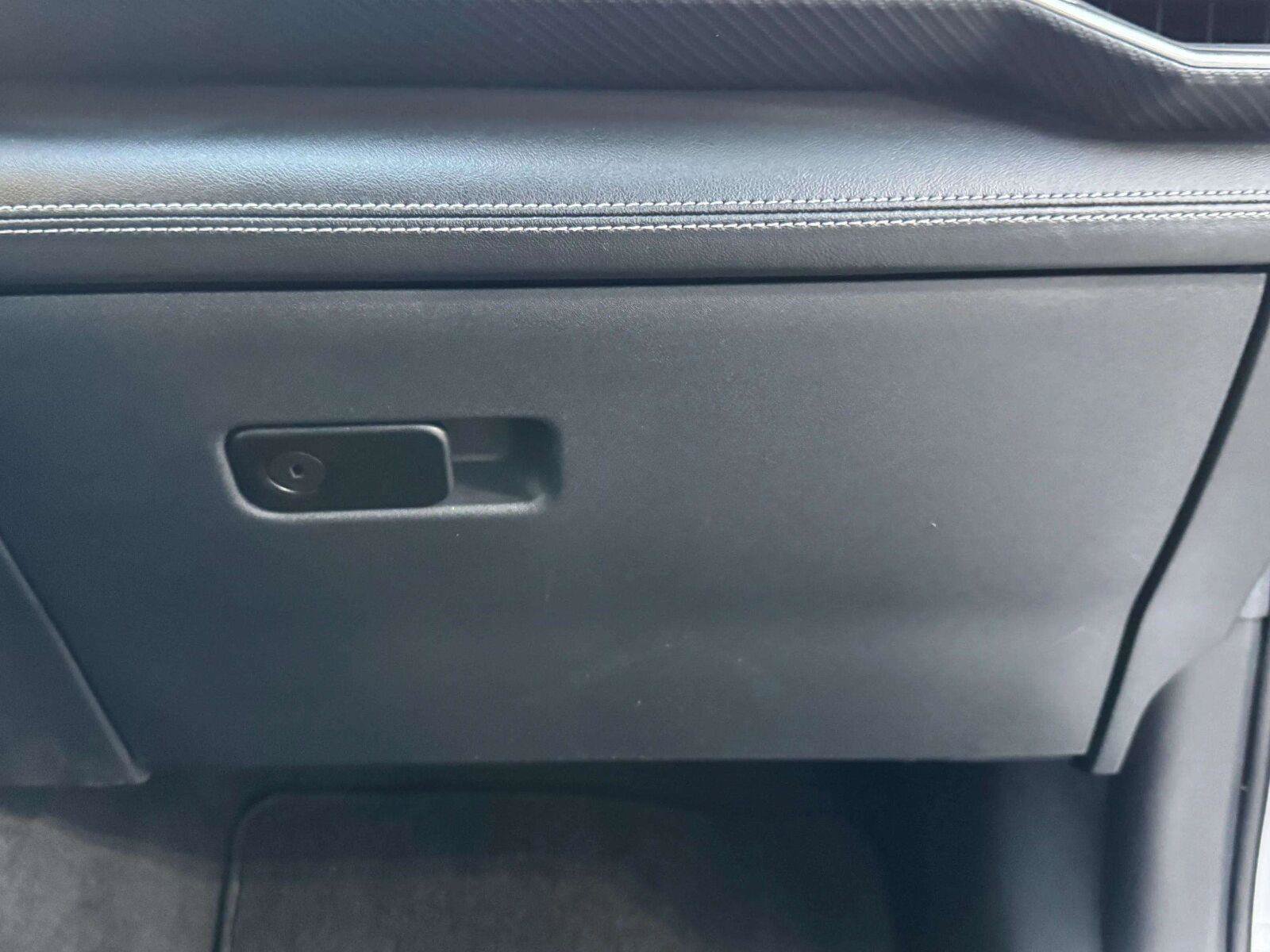 Used 2025 Ford Mustang Premium RWD image 39