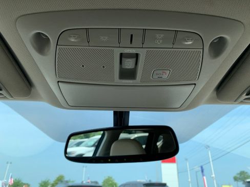 Used 2018 Nissan Murano Platinum FWD image 20