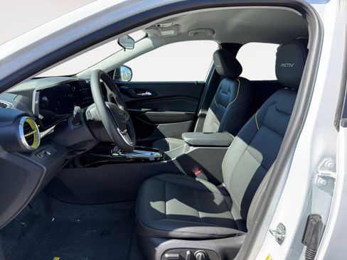New 2026 Chevrolet Trax ACTIV w/ Driver Confidence Package FWD image 10