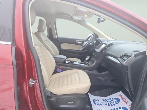 Used 2018 Ford Edge SEL w/ Equipment Group 201A image 10
