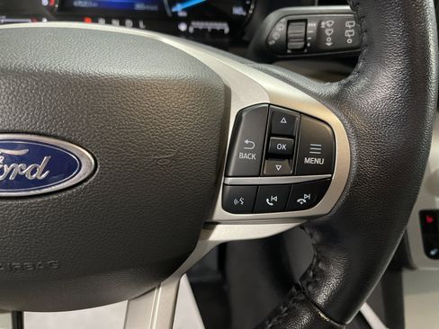 Used 2022 Ford Explorer XLT w/ Equipment Group 202A image 21