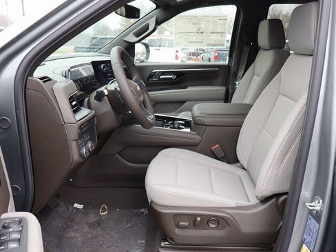 New 2026 Chevrolet Tahoe LS image 5