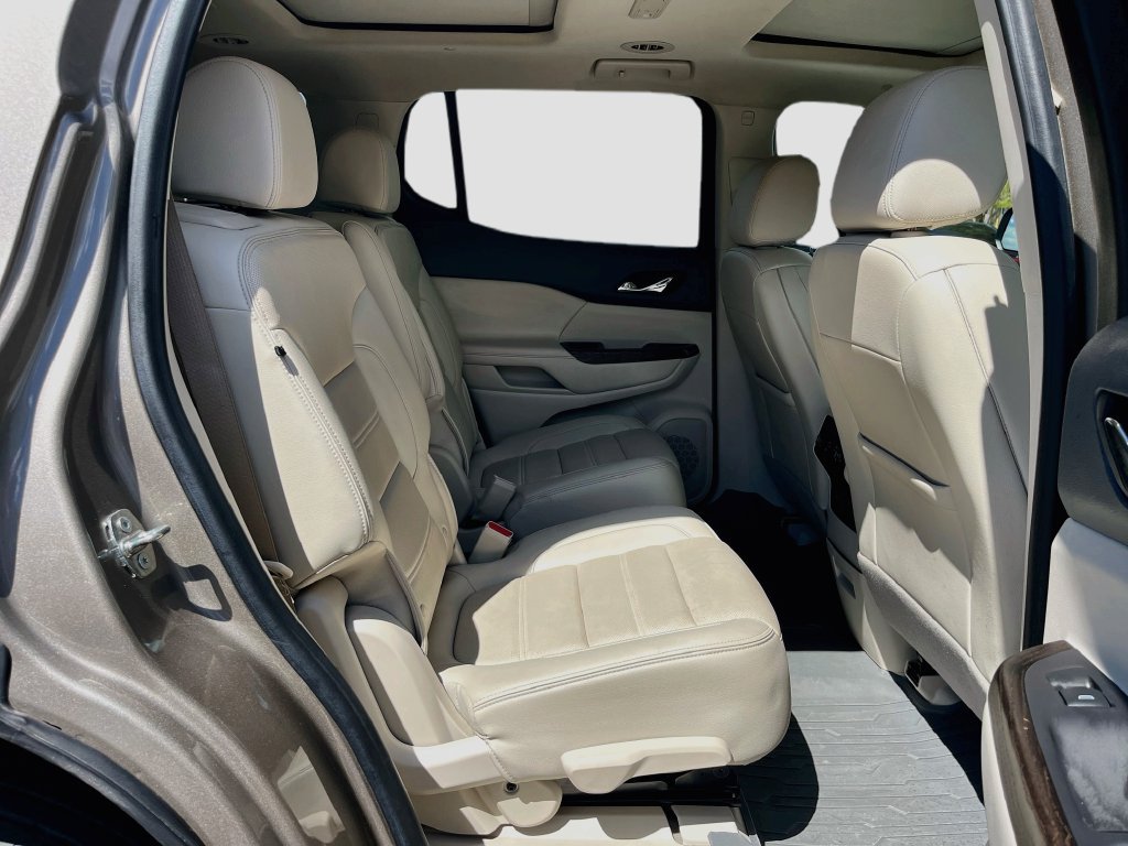 Used 2022 GMC Acadia Denali w/ Trailering Package FWD image 30