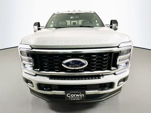 New 2026 Ford F450 Platinum w/ FX4 Off-Road Package AWD/4WD image 2