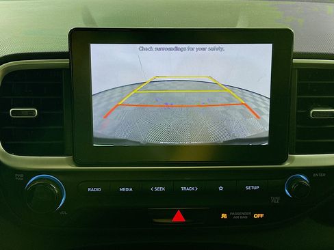 Used 2022 Hyundai Venue SEL w/ Cargo Package image 22