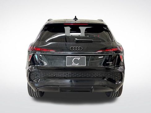 New 2026 Audi Q3 quattro 2.0T AWD/4WD image 4