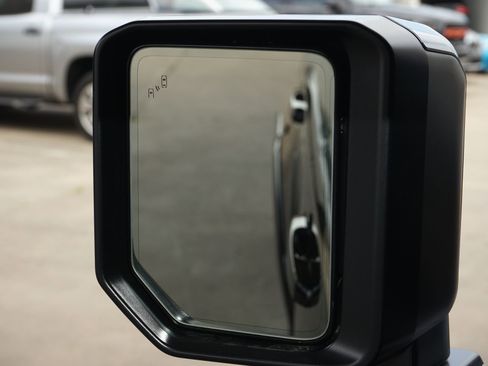 Used 2025 Lexus GX 550 Luxury+ w/ Accessory Package (2T) image 26