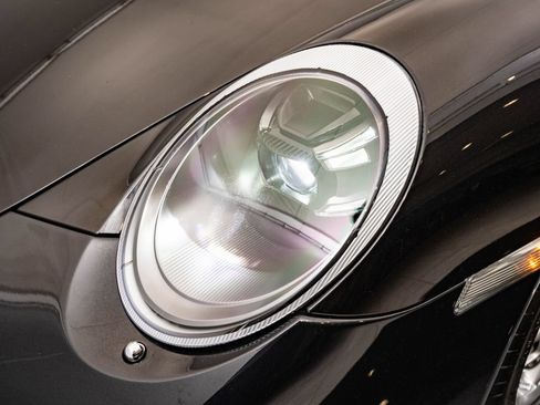 Used 2005 Porsche 911 Carrera S RWD image 15