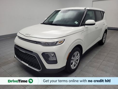 Used 2022 Kia Soul LX image 1