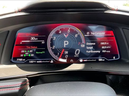 Used 2025 Chevrolet Corvette Stingray Premium Cpe w/ Z51 Performance Package RWD image 15