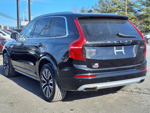 Used 2021 Volvo XC90 T6 Momentum w/ Advanced Package image 6