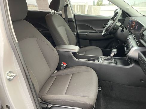 Used 2025 Hyundai Kona SEL image 35