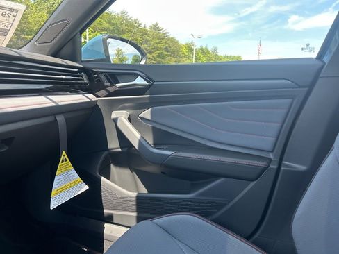 New 2026 Volkswagen Jetta GLI Autobahn FWD image 25