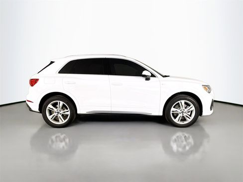 Certified 2024 Audi Q3 2.0T Premium Plus w/ Premium Plus Package image 8