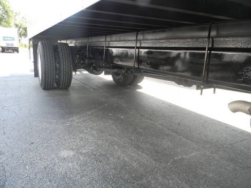 Used 2023 Ford F650 2WD Regular Cab Super Duty image 21