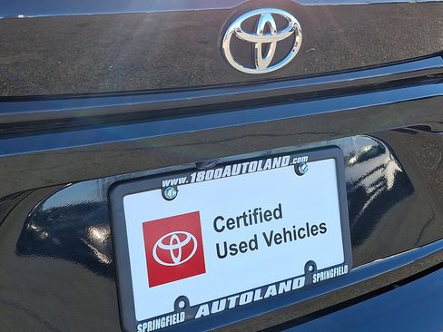 Certified 2023 Toyota Corolla LE image 29