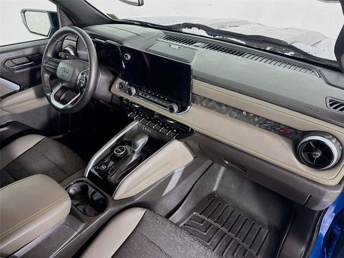 Used 2024 Chevrolet Colorado ZR2 w/ Safety Package image 30