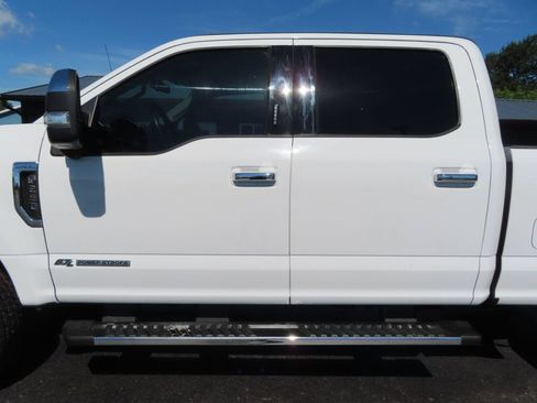 Used 2018 Ford F250 XLT w/ XLT Premium Package AWD/4WD image 14