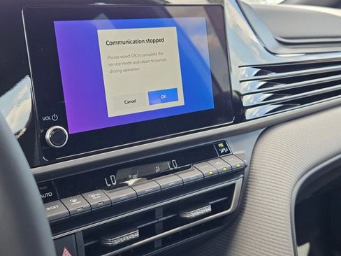 Used 2026 Toyota Camry SE image 12