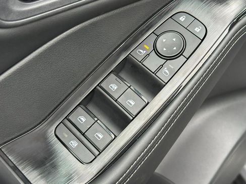 New 2026 Nissan Rogue SV image 10