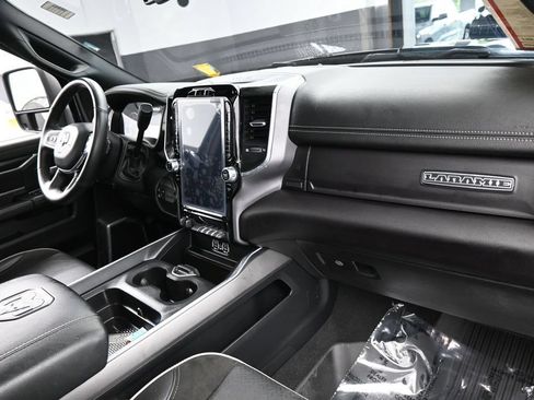 Used 2024 RAM 2500 Laramie w/ Night Edition AWD/4WD image 46