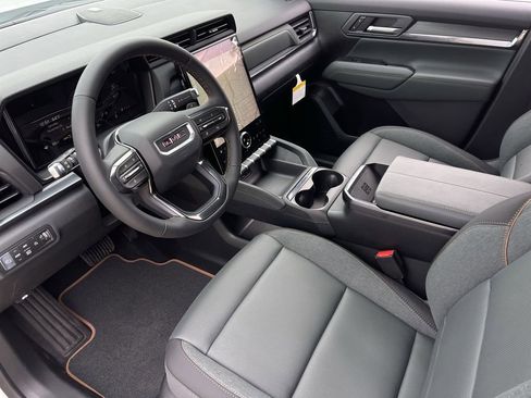 New 2026 GMC Terrain AT4 w/ Convenience Package III AWD/4WD image 10