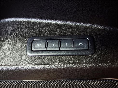 Used 2020 GMC Yukon XL Denali w/ Open Road Package image 18