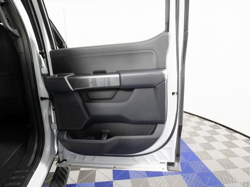 Used 2022 Ford F150 XLT w/ Equipment Group 302A High image 15