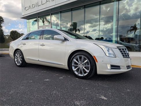 Used 2014 Cadillac XTS Premium image 2