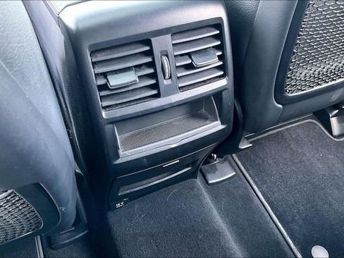 Used 2016 Mercedes-Benz GLE 400 4MATIC image 33