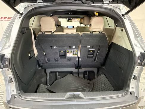 Used 2021 Toyota Sienna XLE w/ XLE Plus Package FWD image 27