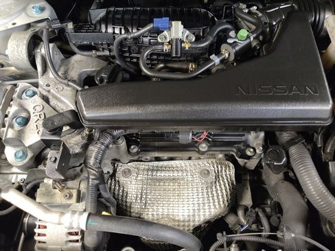 Used 2018 Nissan Rogue SL w/ Premium Package image 30