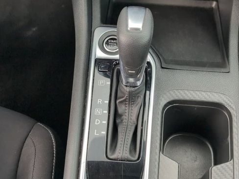 Used 2024 Nissan Sentra SV FWD image 23