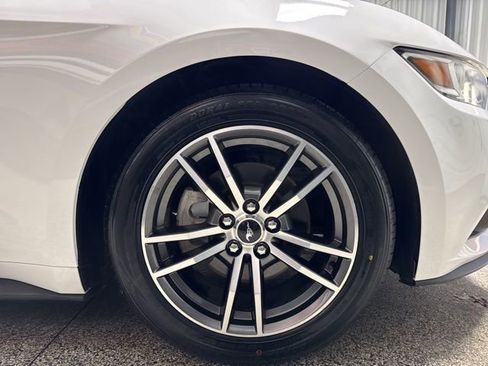 Used 2017 Ford Mustang Premium image 23