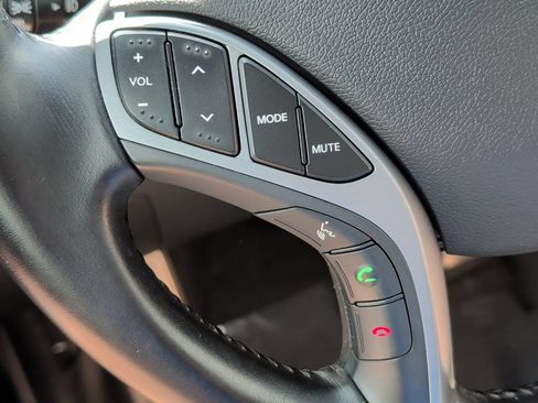 Used 2016 Hyundai Elantra Sport FWD image 12