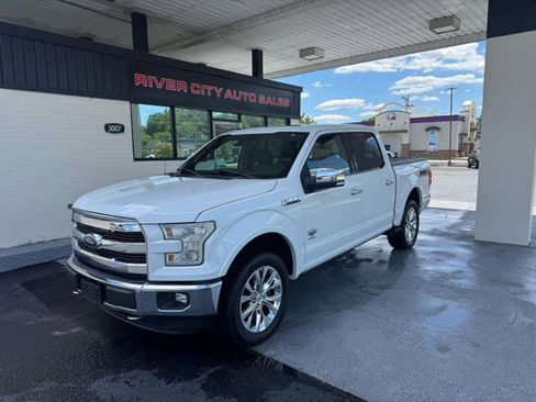 Used 2015 Ford F150 King Ranch w/ Equipment Group 601A Luxury AWD/4WD image 7