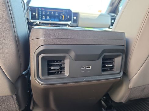 Used 2024 Chevrolet Silverado 2500 LT w/ All Star Edition AWD/4WD image 16