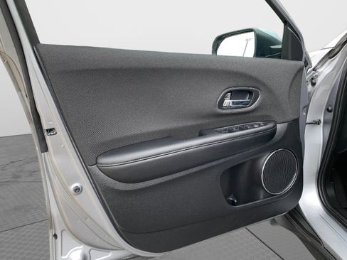 Certified 2022 Honda HR-V EX image 11
